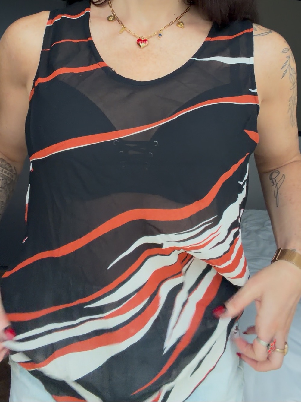 Womens Black & Orange Wave Print Sheer Sleeveless blouse / flowy tank. Size M - Picture 8 of 15
